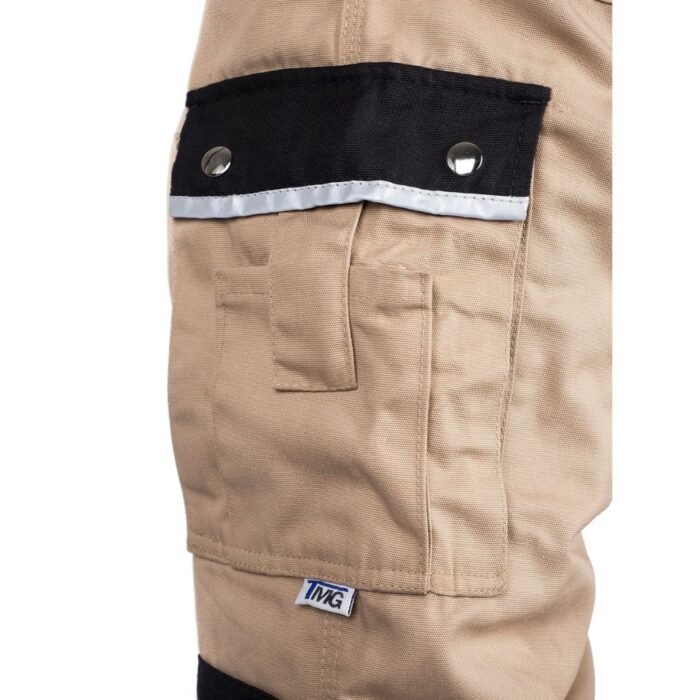 LHKS 3 TMG® Arbeitslatzhose Style Herren khaki-schwarz EU23 [fusion_button link="https://arbeitsschutz-riethmueller.de/bedruckungen/" title="" target="_self" link_attributes="" alignment_medium="" alignment_small="" alignment="left" modal="" hide_on_mobile="small-visibility,medium-visibility,large-visibility" sticky_display="normal,sticky" class="bedruckung-info-button" id="" color="custom" button_gradient_top_color_hover="var(--awb-color6)" hue="" saturation="" lightness="" alpha="" button_gradient_top_color="" button_gradient_bottom_color_hover="var(--awb-color6)" button_gradient_bottom_color="" gradient_start_position="" gradient_end_position="" gradient_type="" radial_direction="" linear_angle="180" accent_hover_color="var(--awb-color5)" accent_color="" type="" bevel_color="" bevel_color_hover="" border_top="" border_right="" border_bottom="" border_left="" border_radius_top_left="10" border_radius_top_right="10" border_radius_bottom_right="10" border_radius_bottom_left="10" border_hover_color="" border_color="" size="large" padding_top="" padding_right="" padding_bottom="" padding_left="" fusion_font_family_button_font="" fusion_font_variant_button_font="" font_size="16px" line_height="" letter_spacing="" text_transform="" stretch="default" margin_top="" margin_right="" margin_bottom="15px" margin_left="" icon="fa-stamp fas" icon_position="left" icon_divider="yes" hover_transition="none" animation_type="fade" animation_direction="down" animation_color="" animation_speed="1.0" animation_delay="0.0" animation_offset="top-into-view"]Bedruckung möglich! Jetzt anfragen![/fusion_button] <a href="#preise-bedruckung">Preise für die Bedruckung ansehen.</a> <strong>Weitere Farben:</strong> <a href="https://arbeitsschutz-riethmueller.de/produkt/arbeitslatzhose-navy-schwarz/"><img class="alignnone wp-image-3915" src="https://arbeitsschutz-riethmueller.de/wp-content/uploads/2023/11/LHNS.jpg" alt="" width="80" height="80" /></a> <a href="https://arbeitsschutz-riethmueller.de/produkt/arbeitslatzhose-blau-schwarz/"><img class="alignnone wp-image-3898" src="https://arbeitsschutz-riethmueller.de/wp-content/uploads/2023/11/LHBS.jpg" alt="" width="80" height="80" /></a>  <a href="https://arbeitsschutz-riethmueller.de/produkt/arbeitslatzhose-gruen-schwarz/"><img class="alignnone wp-image-3890" src="https://arbeitsschutz-riethmueller.de/wp-content/uploads/2023/11/LHGRUEN-S.jpg" alt="" width="80" height="80" /></a> <a href="https://arbeitsschutz-riethmueller.de/produkt/arbeitslatzhose-grau-schwarz/"><img class="alignnone wp-image-3882" src="https://arbeitsschutz-riethmueller.de/wp-content/uploads/2023/11/LHGRAU-S.jpg" alt="" width="80" height="80" /></a> <a href="https://arbeitsschutz-riethmueller.de/produkt/arbeitslatzhose-weiss/"><img class="alignnone wp-image-3879" src="https://arbeitsschutz-riethmueller.de/wp-content/uploads/2023/11/LHW.jpg" alt="" width="80" height="80" /></a> <a href="https://arbeitsschutz-riethmueller.de/produkt/arbeitslatzhose-schwarz/"><img class="alignnone wp-image-3870" src="https://arbeitsschutz-riethmueller.de/wp-content/uploads/2023/11/LHS.jpg" alt="" width="80" height="80" /></a>